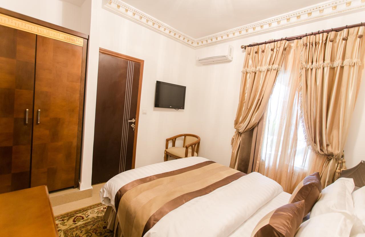 Residence Hoteliere Le Jomonia Libreville Exteriör bild