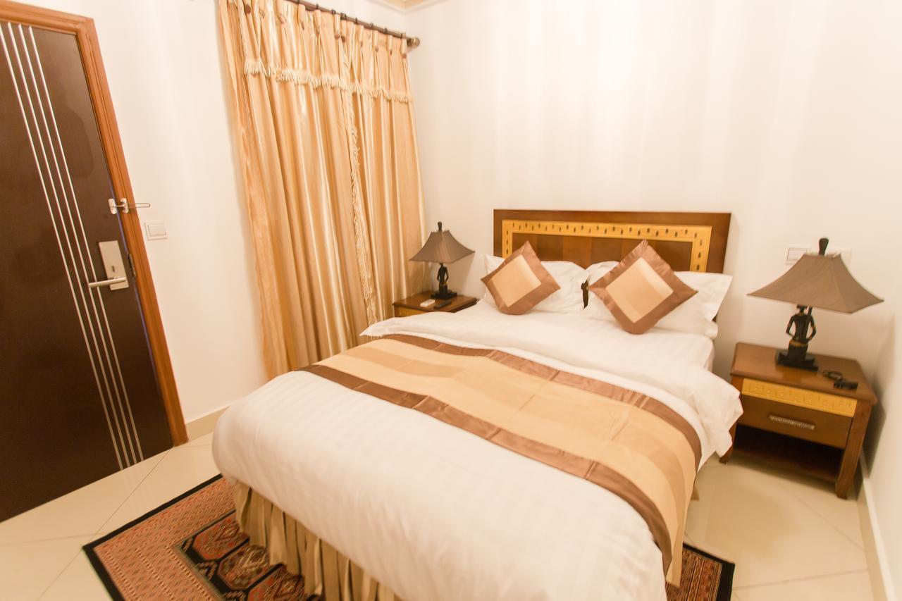 Residence Hoteliere Le Jomonia Libreville Exteriör bild