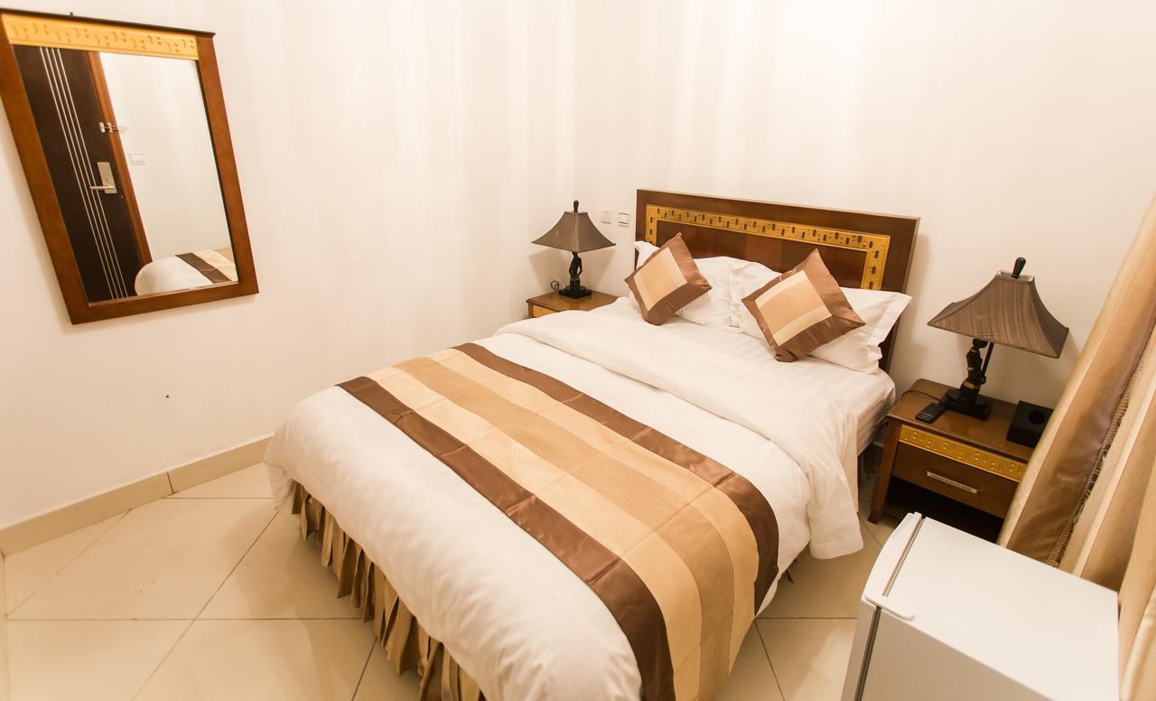 Residence Hoteliere Le Jomonia Libreville Exteriör bild