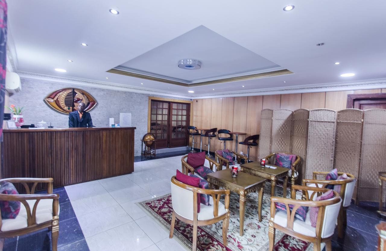 Residence Hoteliere Le Jomonia Libreville Exteriör bild