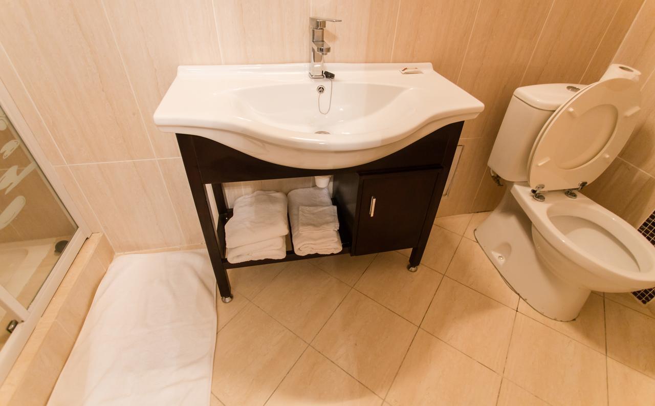 Residence Hoteliere Le Jomonia Libreville Exteriör bild