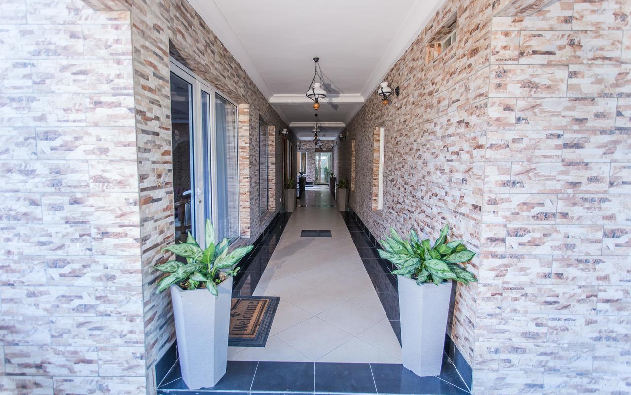 Residence Hoteliere Le Jomonia Libreville Exteriör bild