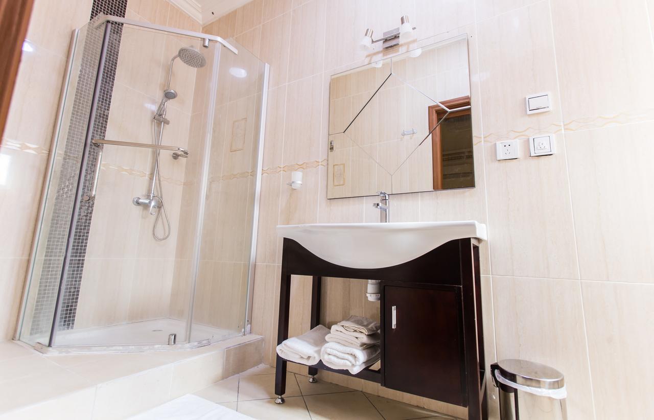 Residence Hoteliere Le Jomonia Libreville Exteriör bild