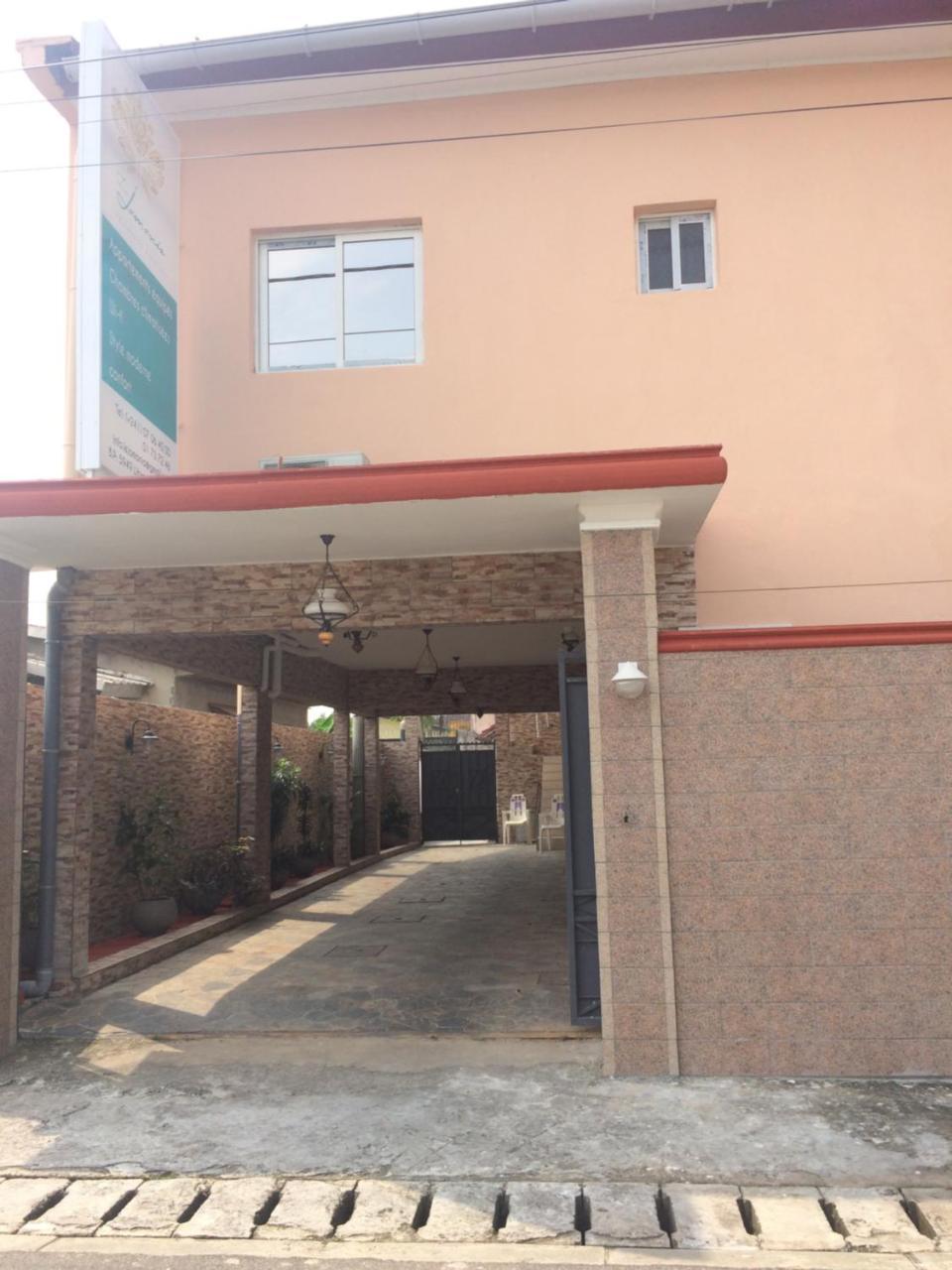 Residence Hoteliere Le Jomonia Libreville Exteriör bild